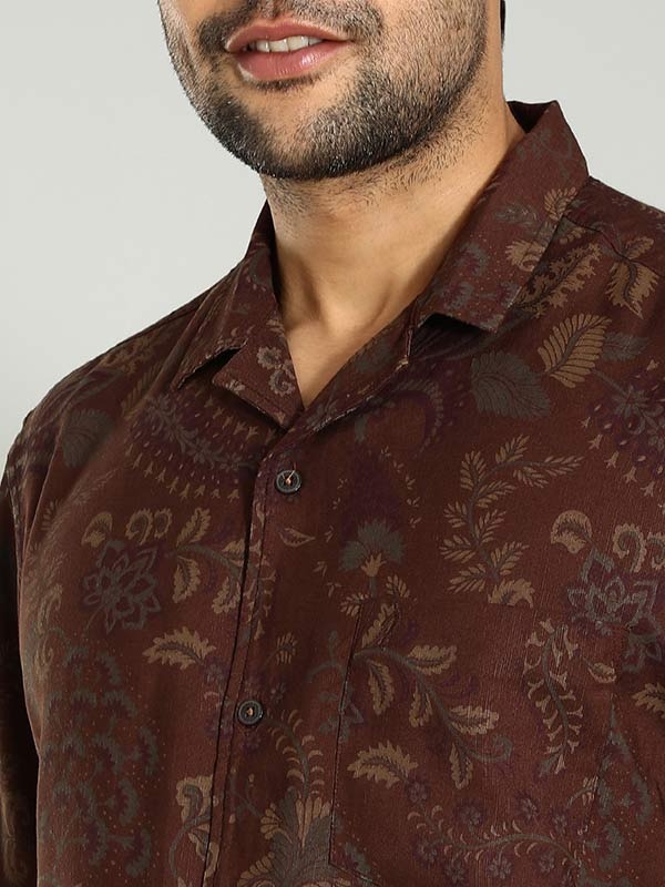 Indian Terrain Men's Relaxed Fit Half Sleeve All Over Print Brown Shirt